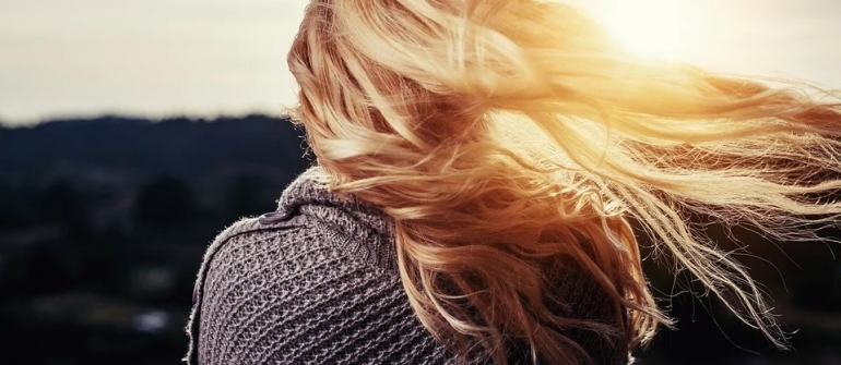 Comment se faire la repousse après une greffe de cheveux ?