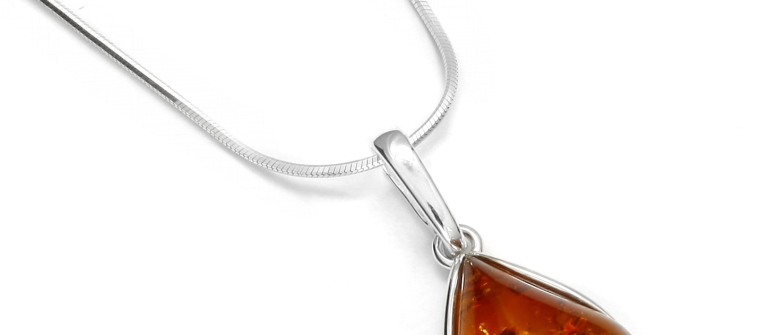 Pourquoi se tourner vers des bijoux en ambre ?